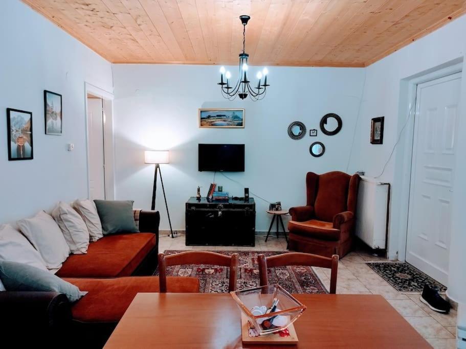 Cozy Cottage For 4 Lávdhas Exteriér fotografie